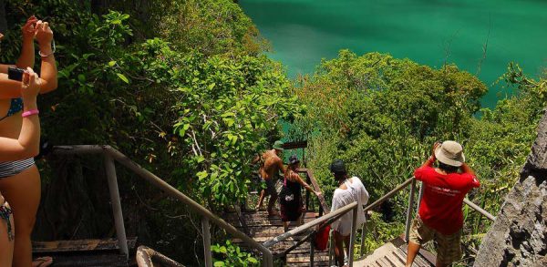 Angthong Marine Park Overnight Transfer