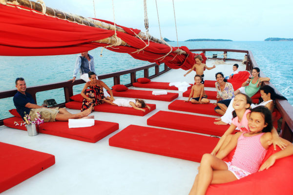 Red Baron Yacht Tour Angthong Marie Park