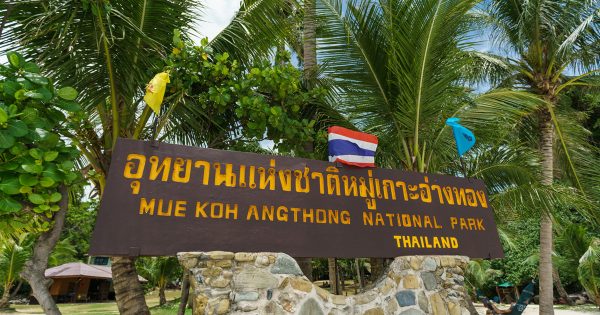 Luxury Yacht Angthong National Marine Park