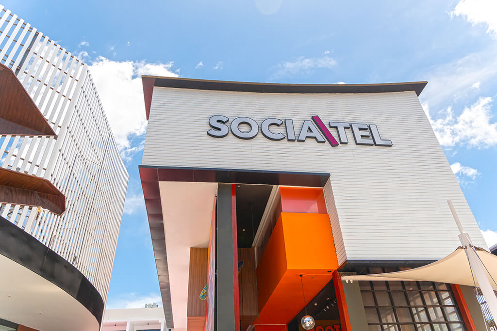 Socialtel Party Hotel